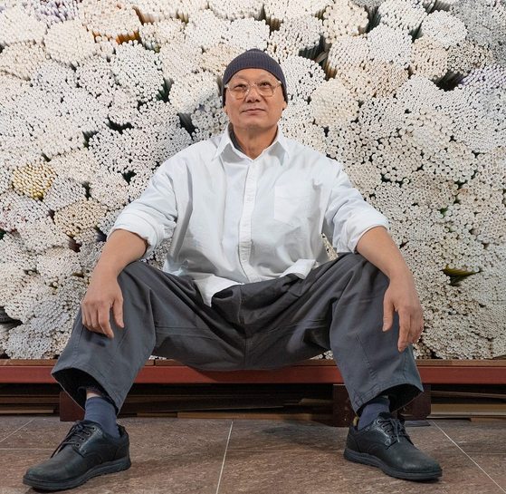 Painter Suh Jeong-min poses in his art studio in Ilsan, north of Seoul. (Photo courtesy of Suh Jeong-min)