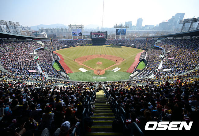 Simplifying Baseball Viewing: Embracing KBO’s Popularity and Fan Insights